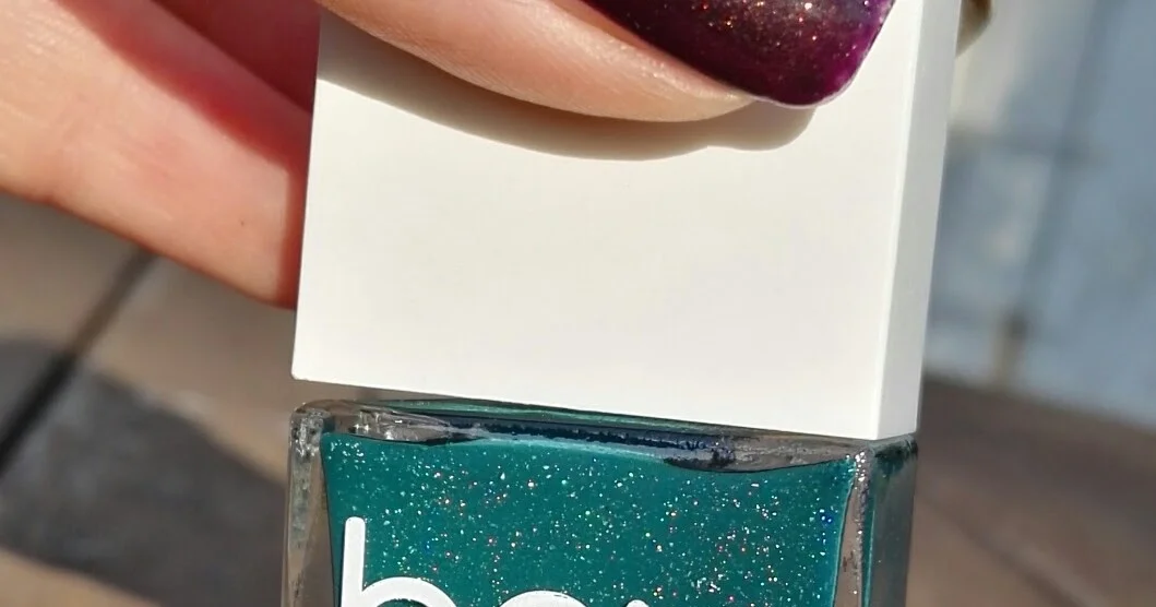 Review of Bow Polish's 3fach Thermolack "Mutation"