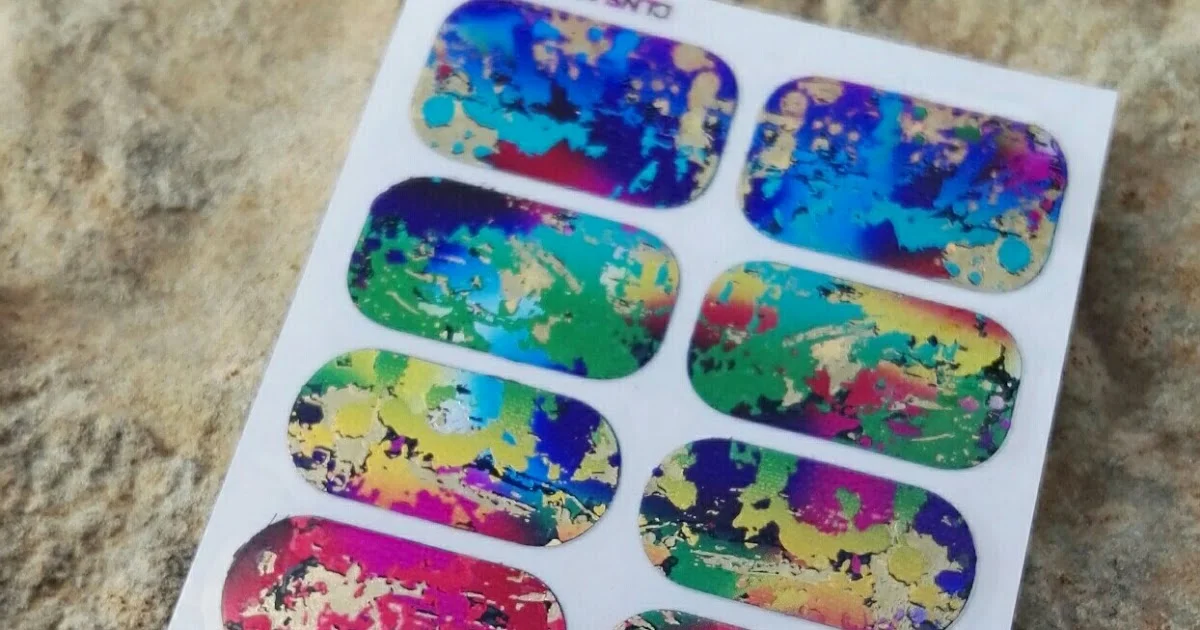 Review of Owei's Colorful Metallic Nail Patches