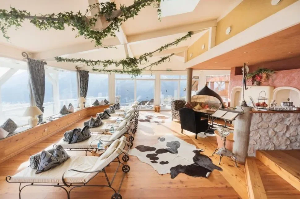 Blaue Burg: A Luxurious Boutique Hotel with Michelin Star in Allgäu