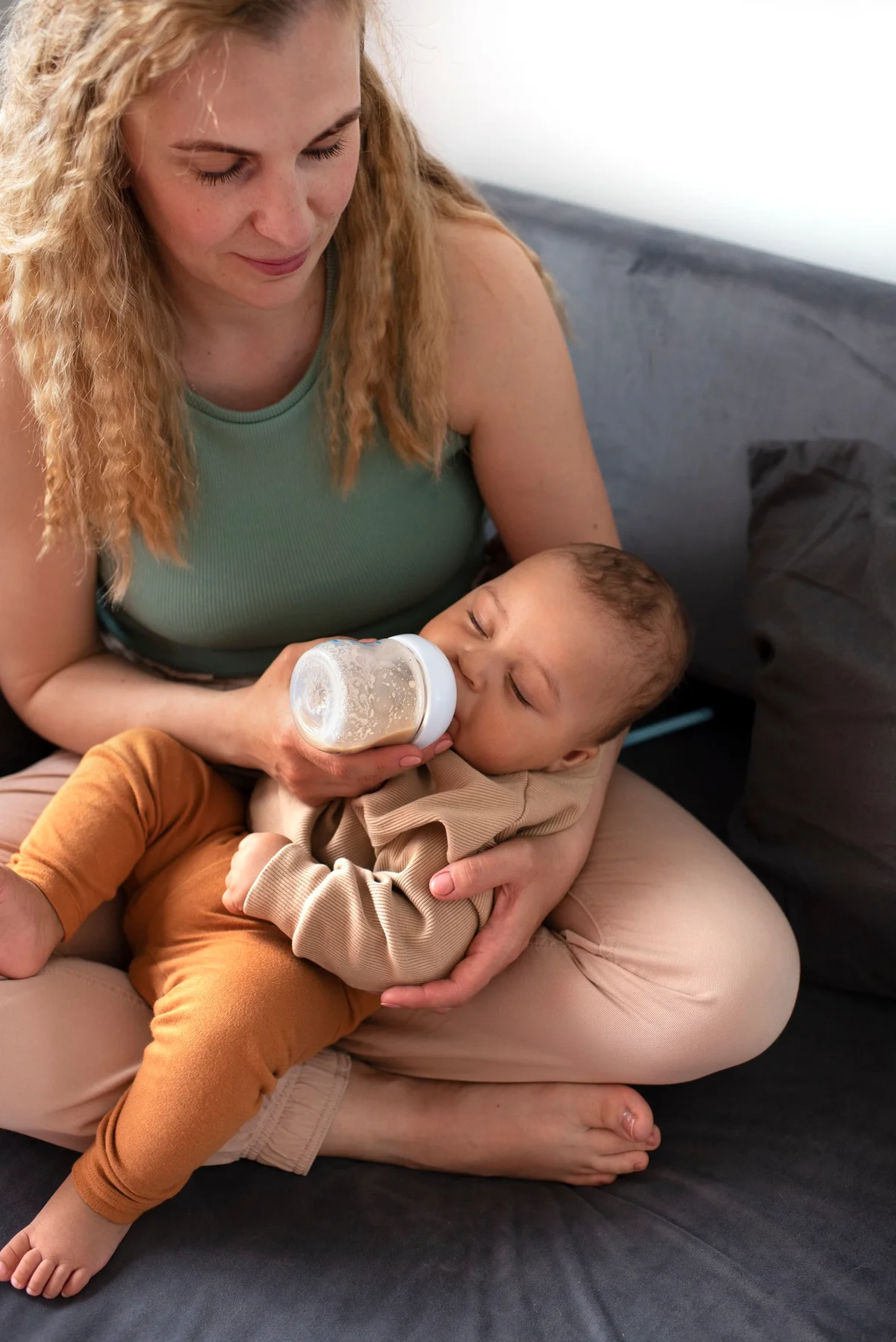 Why Your Baby Might Lose Their Appetite During Heatwaves (and When to Worry)