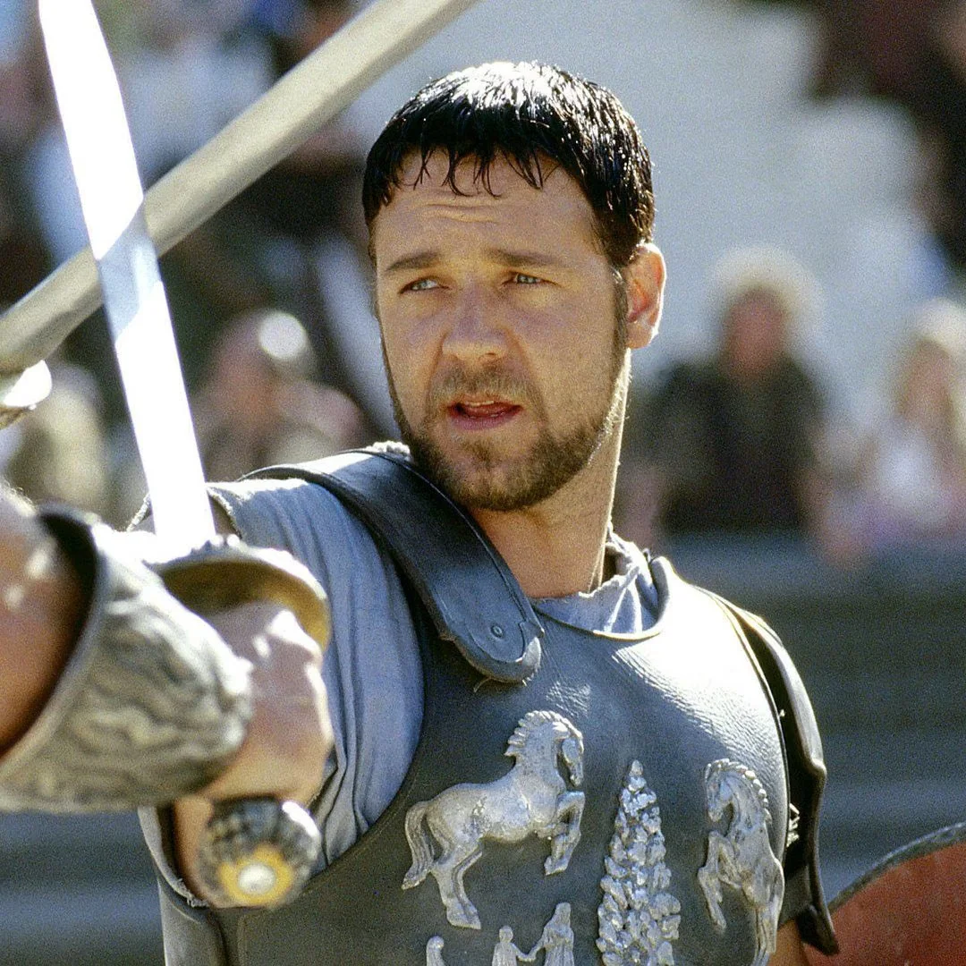Russell Crowe Transforms for "Highlander" Remake, Showcases Impressive Physique