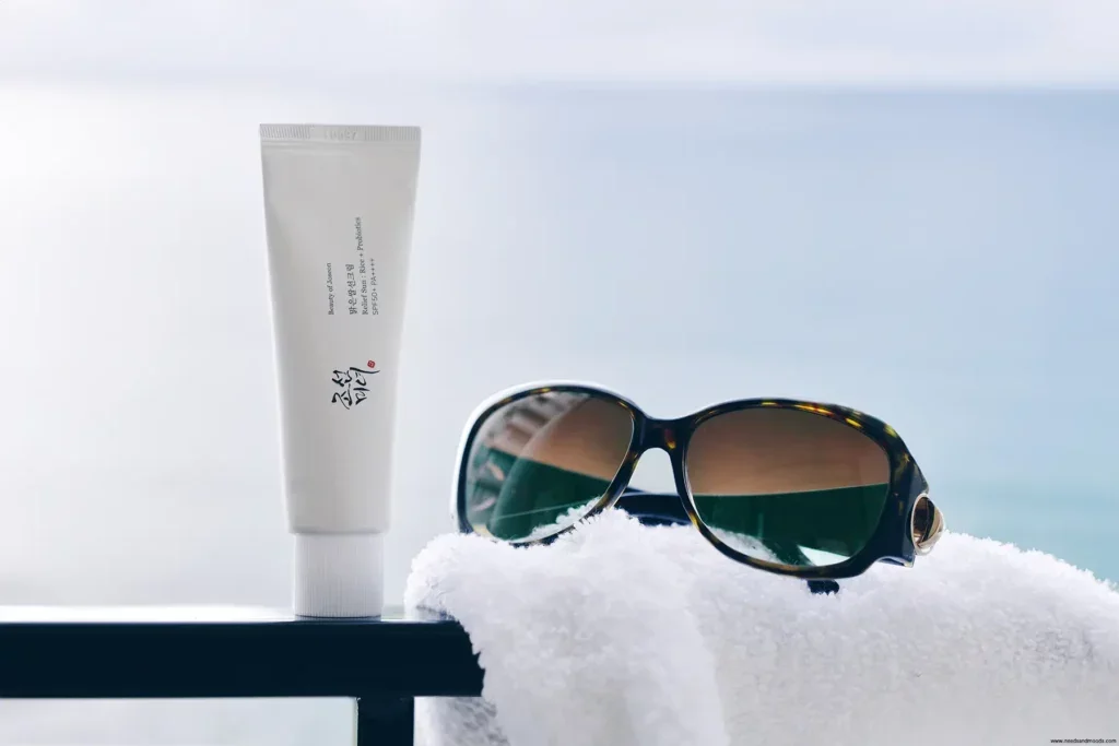 How to Protect the Eye Area from the Sun