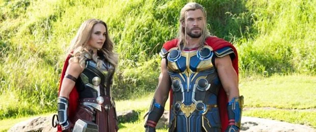 Chris Hemsworth Reflects on 'Thor: Love and Thunder' Airing on TF1