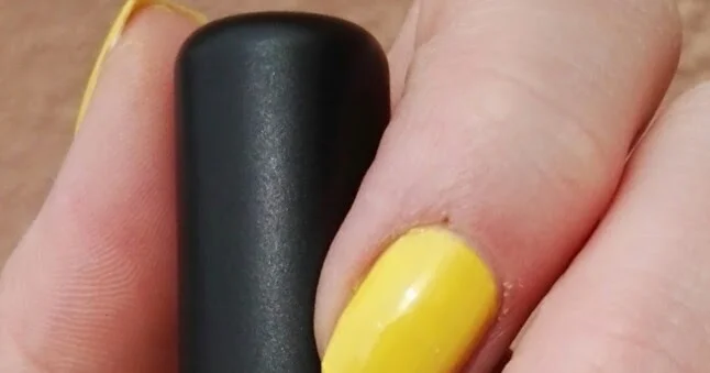 Review of Kiko's '279 Yellow' Nail Polish
